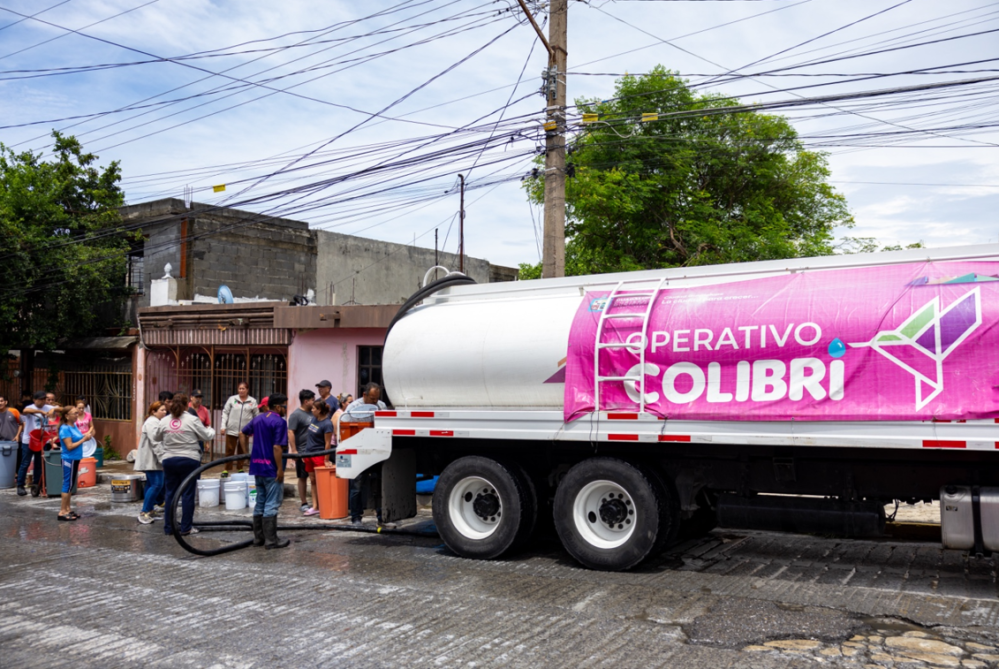 Abastecen con pipas de agua a vecinos en Guadalupe | Red Informativa ...