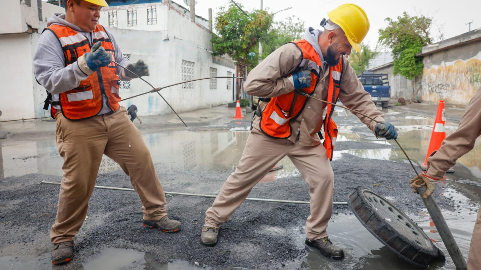 Agua y Drenaje refuerza trabajos de desazolve en municipios metropolitanos